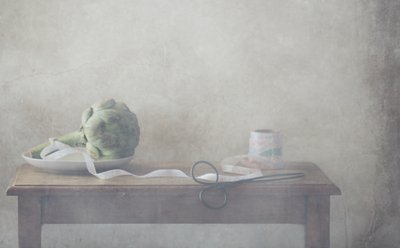 Artisjokk og delikat bånd av Delphine Devos