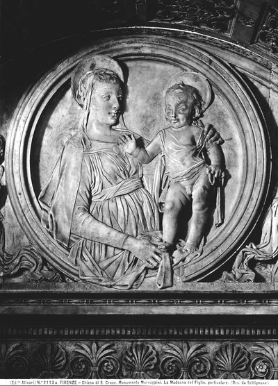 Madonna og barnet til monumentet til Carlo Marsuppini (marmor) av Desiderio da Settignano