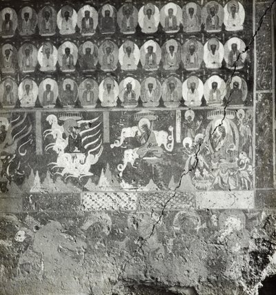 De tusen buddhaene og nidānaene til Lady Sumati, hule 275, nordveggen, Dunhuang-hulene, Kina, foto 1275/1 (86) av Desmond Parsons