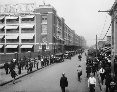 Klokken fire, Ford Motor Company, Detroit av Detroit Publishing Co.