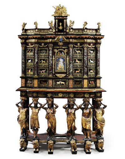 Louis XIV skap-på-stand (forgylt bronse, pietra dura, skilpaddeskall, ask, ebonisert og pakkeforgylt) (se også 1766356-7) av Domenico and Gobelins workshop (attr. to) Cucci