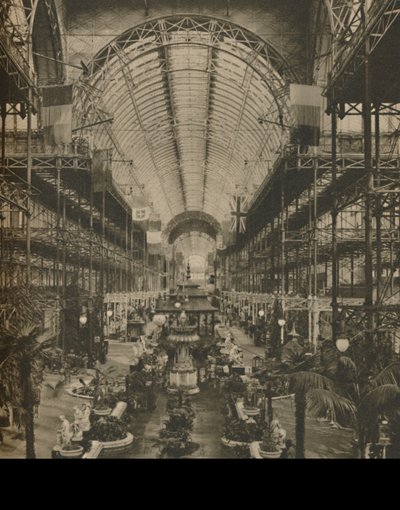 Great Hall med dens klyngede bjelker og prydvann, c1935. av Donald McLeish