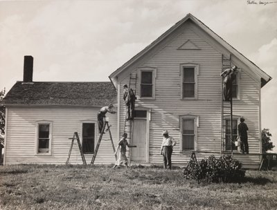 Family Farmstead, Nebraska av Dorothea Lange