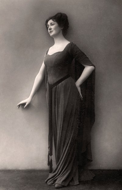 Miriam Clements , britisk skuespiller og utøver, 1910. av Dover Street Photo Studio