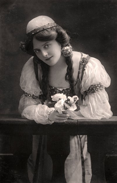 Maie Ash, skuespillerinne, 1900-tallet. av Dover Street Studios
