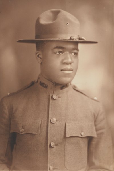 Fotografisk portrett av løytnant Charles J. Blackwood, 1914-1918. av Duce and McClymonds