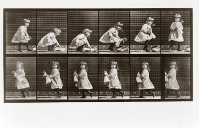 Barn som leker med dukken, plate 481 fra Animal Locomotion, 1887 av Eadweard Muybridge