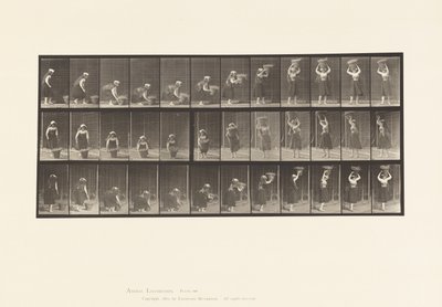 Tallerken 230. Løfter 30 lb kurv fra bakke til hode, dreiing, 1885 av Eadweard Muybridge