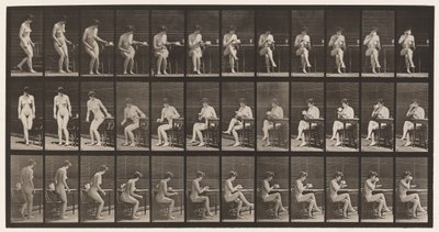 Tallerken 238. Sitter på stol, krysser ben, drikker av tekopp av Eadweard Muybridge