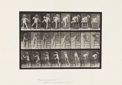 Tallerken 475. Barn, reiser seg på stol av Eadweard Muybridge