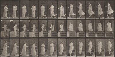 Tavle nummer 143. Går ned trapper, en kopp og skål i høyre hånd av Eadweard Muybridge