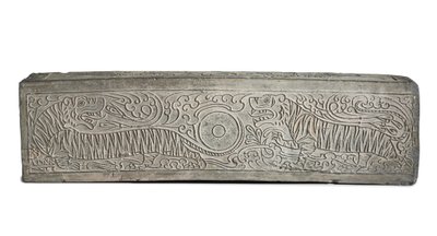 Stort støpt grått begravelsesarkitektonisk element med to tigre (keramikk) av Eastern Han Dynasty Chinese School