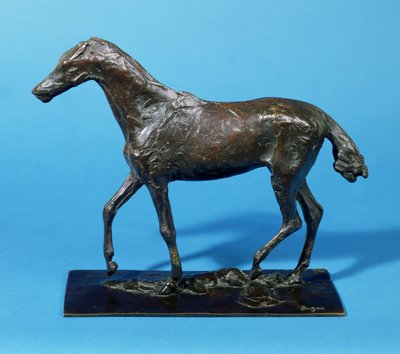 Hestevandring (bronse) av Edgar Degas