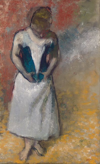 Stående kvinne sett forfra, med korsettet; Femme debout et vue de face, agrafant son korsett av Edgar Degas