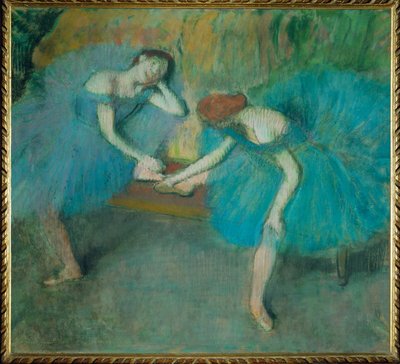 To dansere som hviler, eller to dansere i blått (pastell) av Edgar Degas
