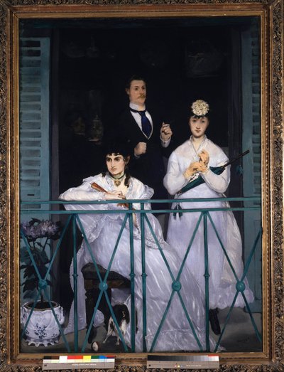 Balkong To unge kvinner som holder en vifte og en paraply og en mann med slips. Portrett av Berthe Morisot (1841-1895), fransk maler, Fanny Claus (1846-1877), fiolinist, Antoine Guillemet (1841-1918) landskapsarkitekt og bakgrunn Leon Leenhoff. Maleri av E av Édouard Manet