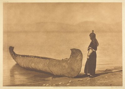 På bredden av innsjøen - Kutenai av Edward S. Curtis