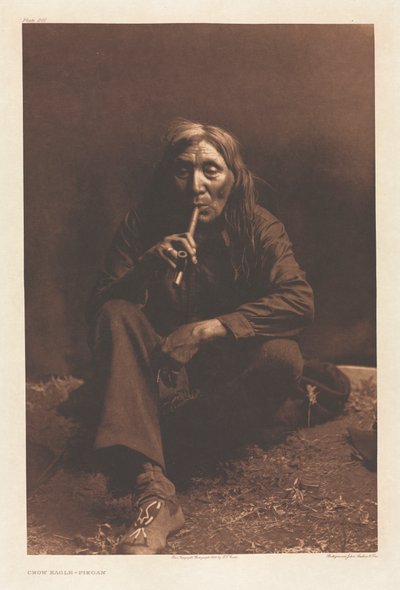 Portefølje VI, Plate 201: Kråkeørn – Piegan av Edward S. Curtis