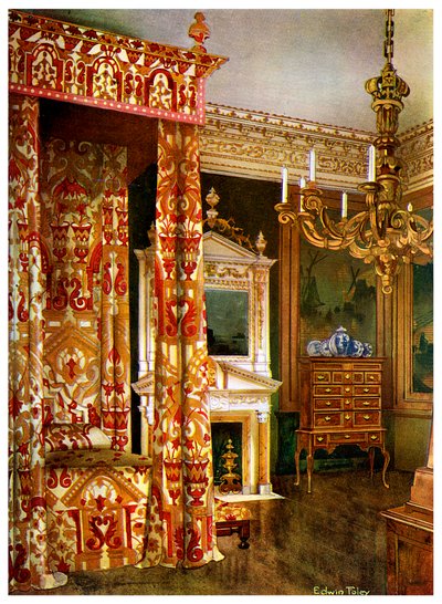 Dronning Annes seng, kommode på stativ og en trekandelaber, 1910. av Edwin Foley