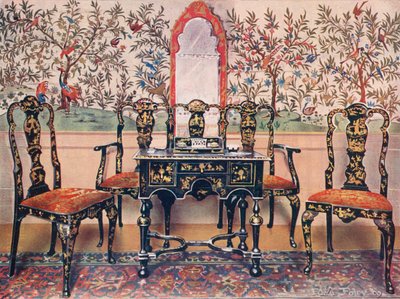 Svart lakk sofa, stoler og bord, rød lakk speil. Tapet på Wotton-under-Edge av Edwin John Foley