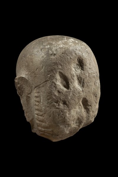 Hodet for statuen av guden Min (kalkstein) av Egyptian