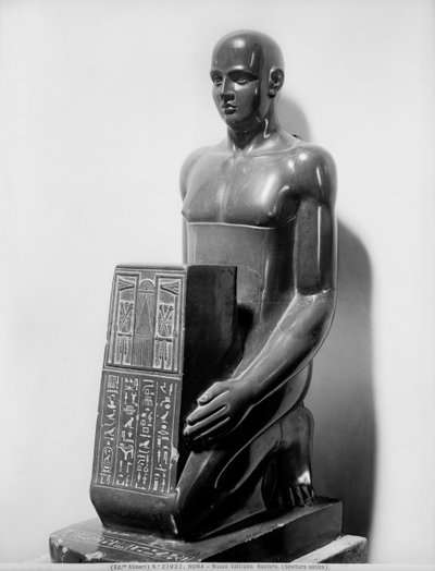 Naofhor statue av en mann (basalt) av Egyptian