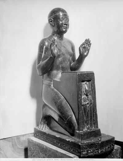 Naofhor statue av en mann (basalt) av Egyptian