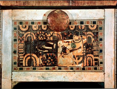 Egyptisk antikvitet: liten treboks med elfenbensinnlegg som representerer jaktdelene til farao Tutankhamon. 18. dynasti. Fra graven til Tutankhamon (All-Ankh-amun eller Tutankhamun) (1345-1327 f.Kr.) Kongenes dal. Theben Kairo, egyptisk museum av Egyptian 18th Dynasty