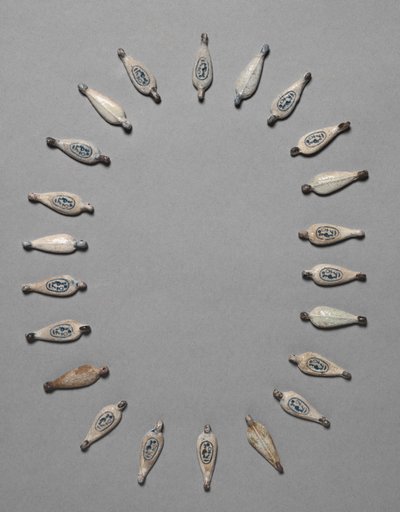 Kronbladformede perler, ca. 1391-1353 f.Kr av Egyptian 18th Dynasty