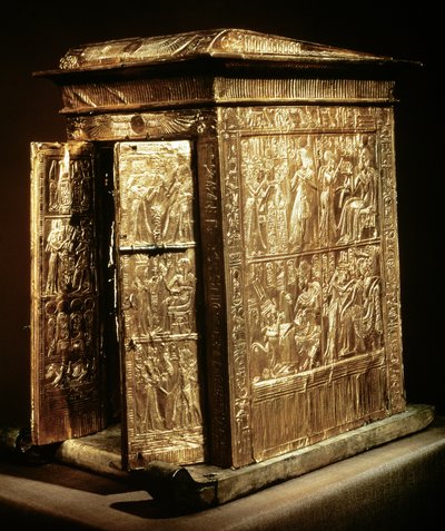 The Golden Shrine of Tutankhamon (ca.1370-52 BC) New Kingdom (tre overtrukket med gesso dekket med ark gull) av Egyptian 18th Dynasty