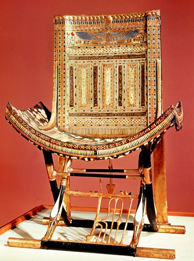 Faraoens kirkelige trone, fra graven til Tutankhamon (ca. 1370-52 f.Kr.) New Kingdom (innlagt tre) (se også 59232) av Egyptian 18th Dynasty