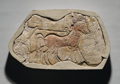 Et spenn på to hester som trekker en vogn, fra Tell el-Amarna, New Kingdom, ca. 1353-1336 f.Kr. (malt gipsgips) av Egyptian 19th Dynasty