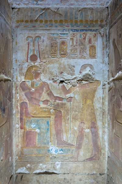 Farget relieff, tempelet til Seti I, Abydos, Egypt av Egyptian 19th Dynasty