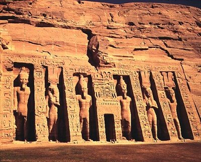 Templet til dronning Nefertari, også dedikert til Hathor av Abshek, og kalt det lille tempelet, New Kingdom, av Egyptian 19th Dynasty