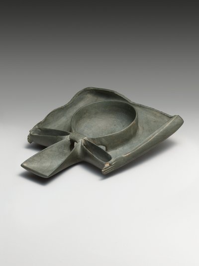 Drivingsfat som viser Ka-armer som presenterer et Ankh-tegn (gråvåk) av Egyptian 1st Dynasty