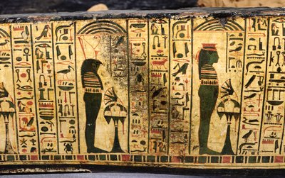 Detalj av den ytre kistebunnen til mumien til Nesyamun, muligens funnet i Deir El-Bahri, New Kingdom, ca. 1100 f.Kr. (malt tre) av Egyptian 20th Dynasty