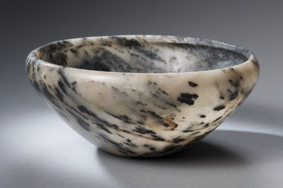 Egyptisk skål, tidlig dynastisk periode (gneis) av Egyptian 2nd Dynasty