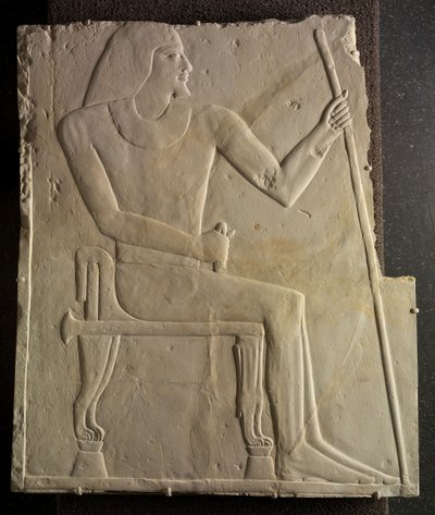 Relieff av Nyankhnesut sittende, fra Saqqara, ca. 2311-2281 f.Kr. av Egyptian 6th Dynasty