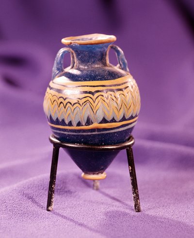 Amphora, 3.-4. århundre f.Kr. (glass) av Egyptian Egyptian