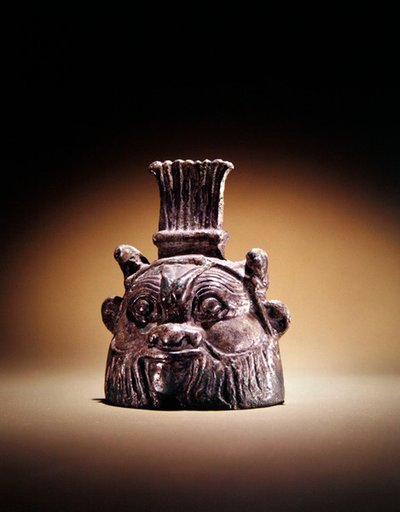 Klokke i form av Bes (bronse) av Egyptian Ptolemaic Period
