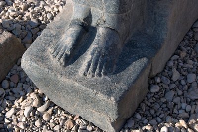 Egyptisk antikke: base av statuen av gudinnen Hathor, tempelet til Hathor, Dendera, Egypt av Egyptian Ptolemaic Period