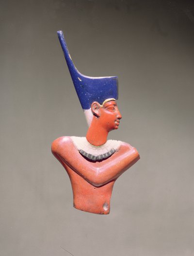 Innleggsfigur av en konge (ugjennomsiktig glass med spor av forgylling) av Egyptian Ptolemaic Period