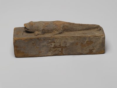 Liten kiste for en krokodille, 664-332 f.Kr. (tre) av Egyptian School