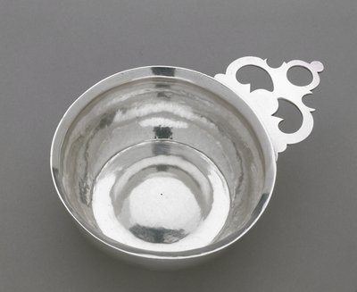 Porringer, ca. 1747–1810 (sølv) av Elias Pelletreau