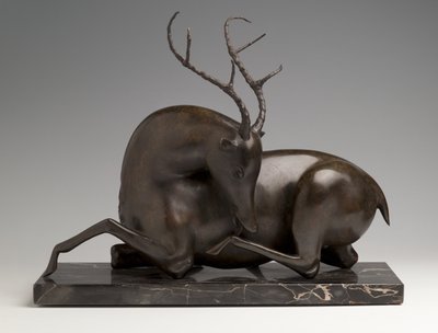 Hvilende hjort, ca. 1915 av Elie Nadelman