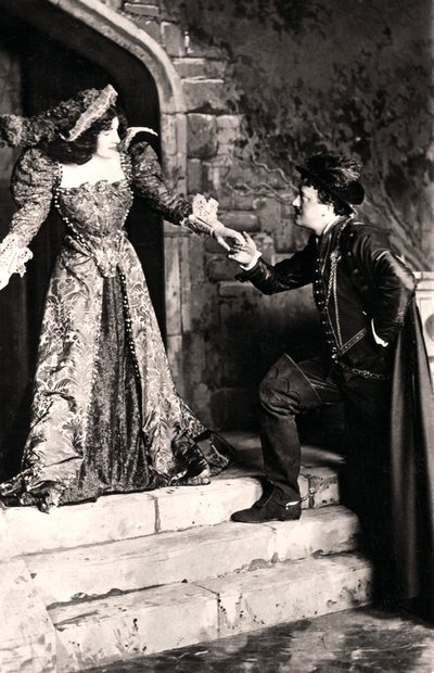 Julia Neilson og Fred Terry i en scene fra Dorothy O The Hall, tidlig på 1900-tallet. av Ellis and Walery
