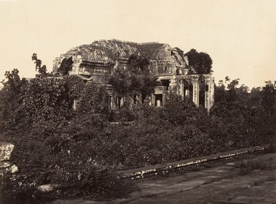 Great Pagoda - South exterior aedicule, 1866. av Emile Gsell