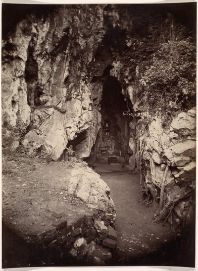 Hoa Nghiem-hulen, grotten til augusttransformasjonen, ca. 1875. av Emile Gsell