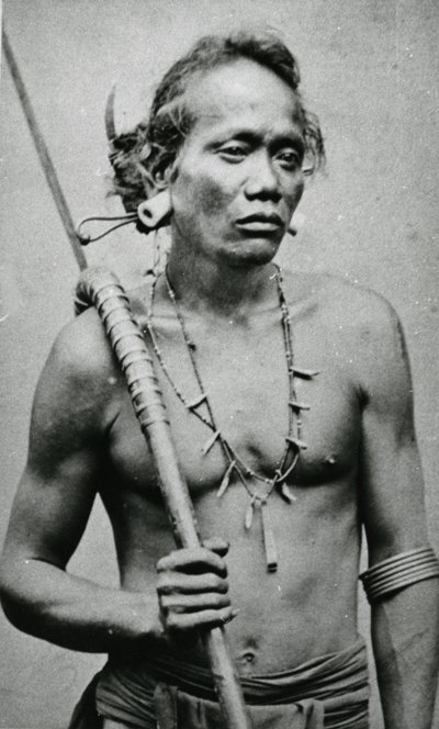 Vietnamesisk eller kambodsjansk stammesjef, ca. 1870-tallet av Emile Gsell