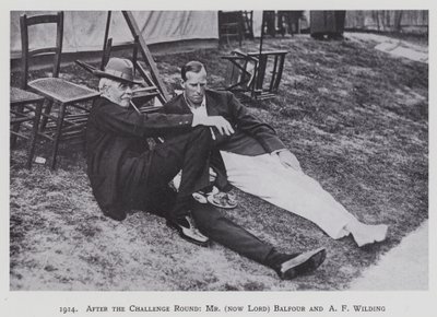 1914, etter utfordringsrunden, herr (nå Lord) Balfour og AF Wilding (s/h-foto) av English Photographer